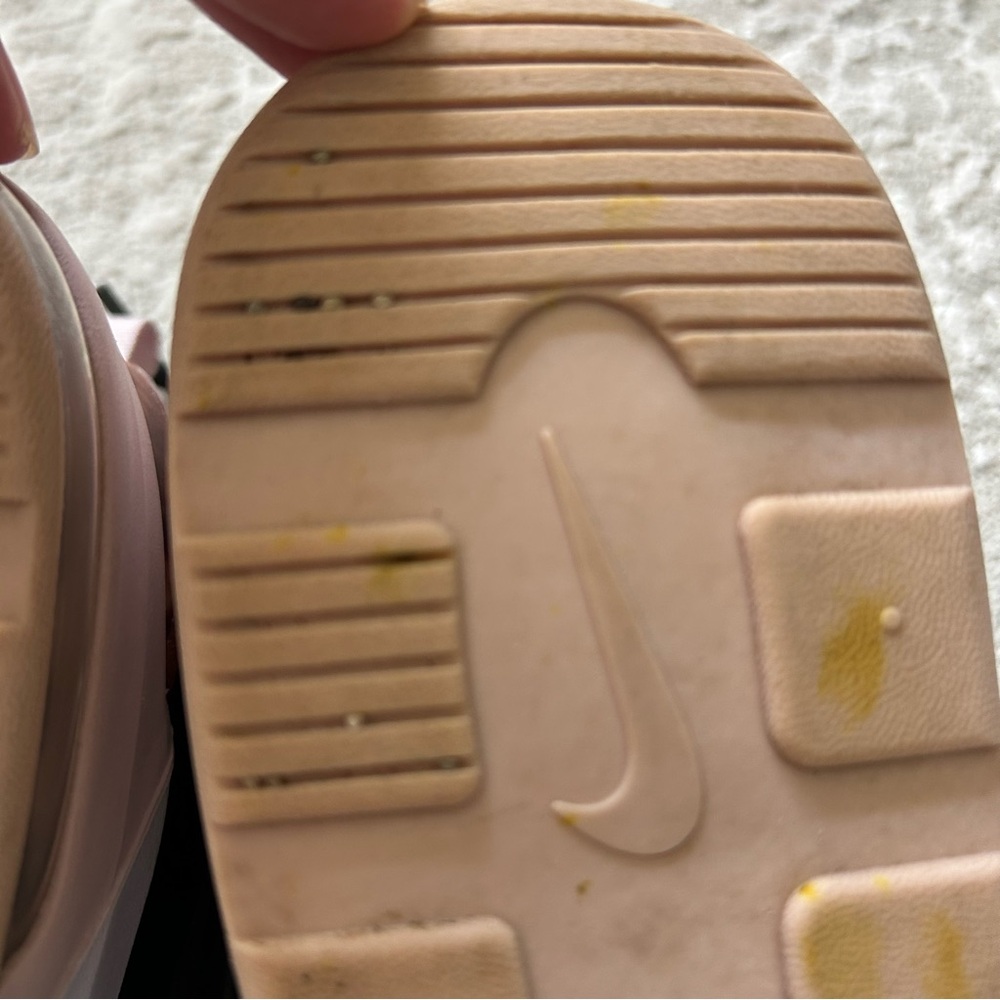 ⭐️ Nike air black sneakers with tortoise and pink accents size 9 - Picture 9 of 11